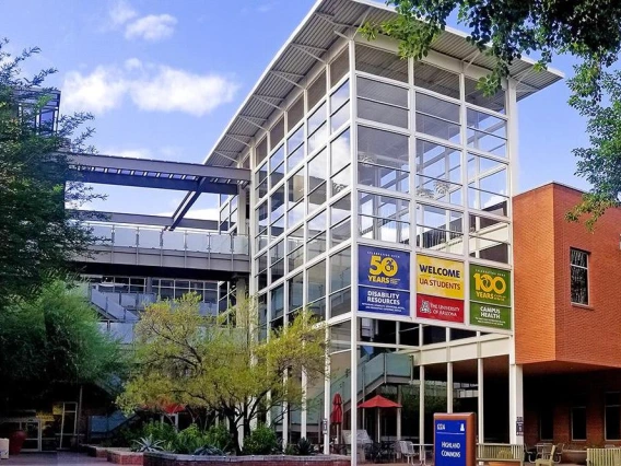 Campus Health building on UArizona campus