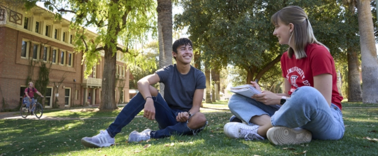 Students enjoy the outdoors on the U of A campus